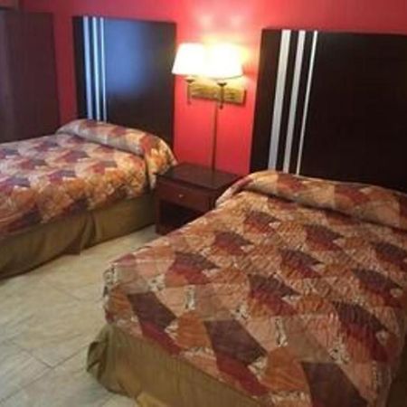 Travelodge By Wyndham Bay Shore Long Island المظهر الخارجي الصورة