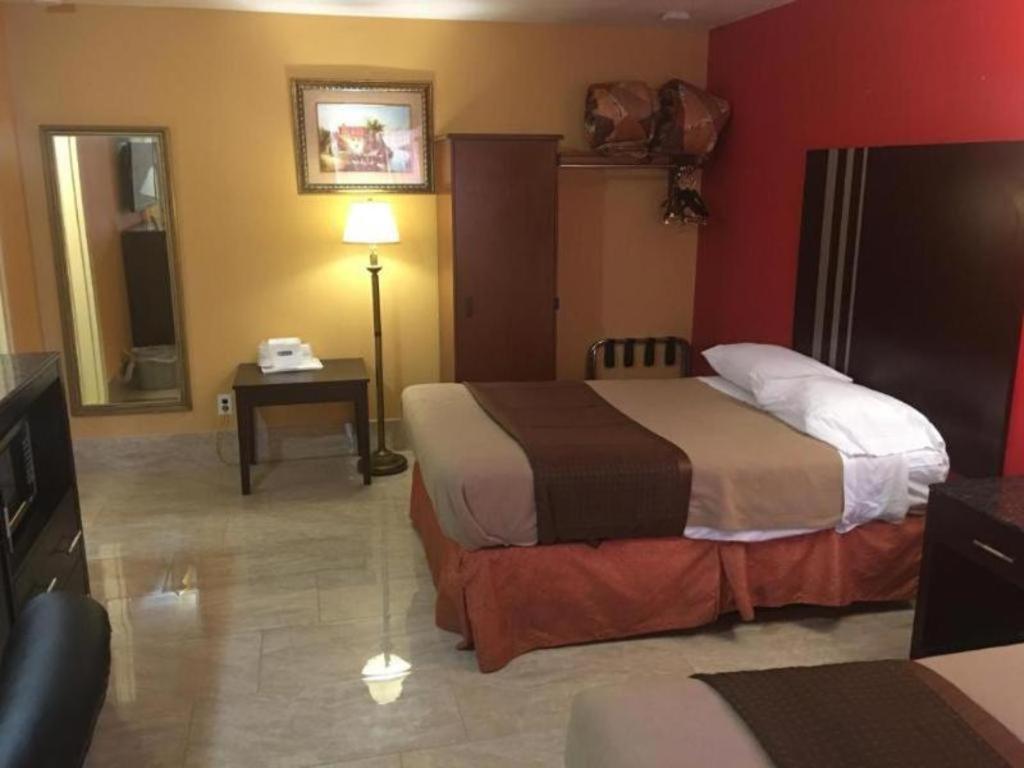 Travelodge By Wyndham Bay Shore Long Island المظهر الخارجي الصورة